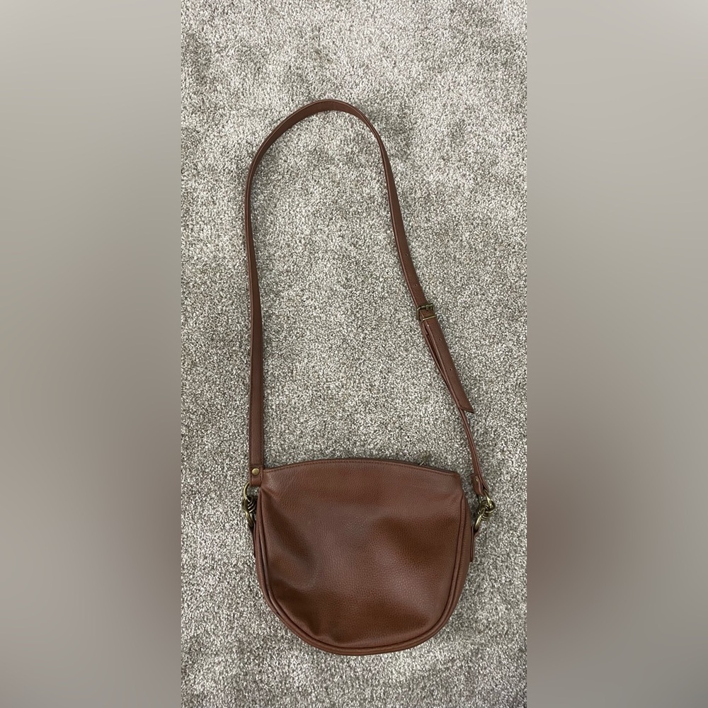 Liz Claiborne Tan Leather Tote - Picture 2 of 13